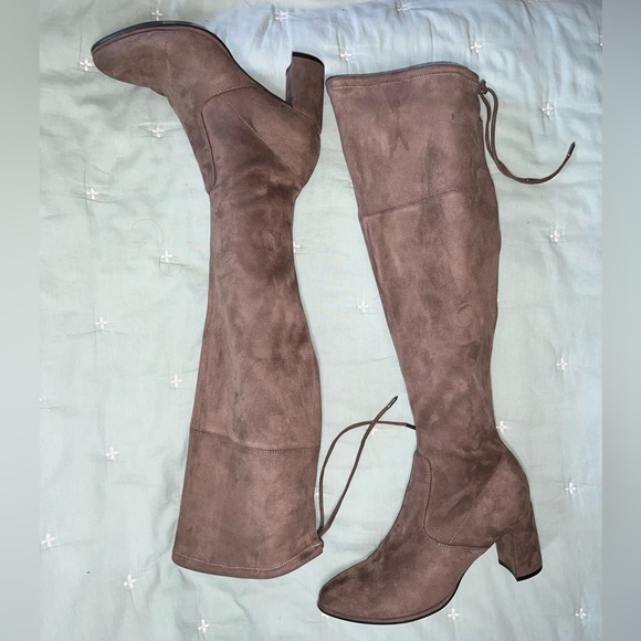 Marc Fisher knee high block heel boot with bow back mushroom color Sz 7.5 - Picture 6 of 16